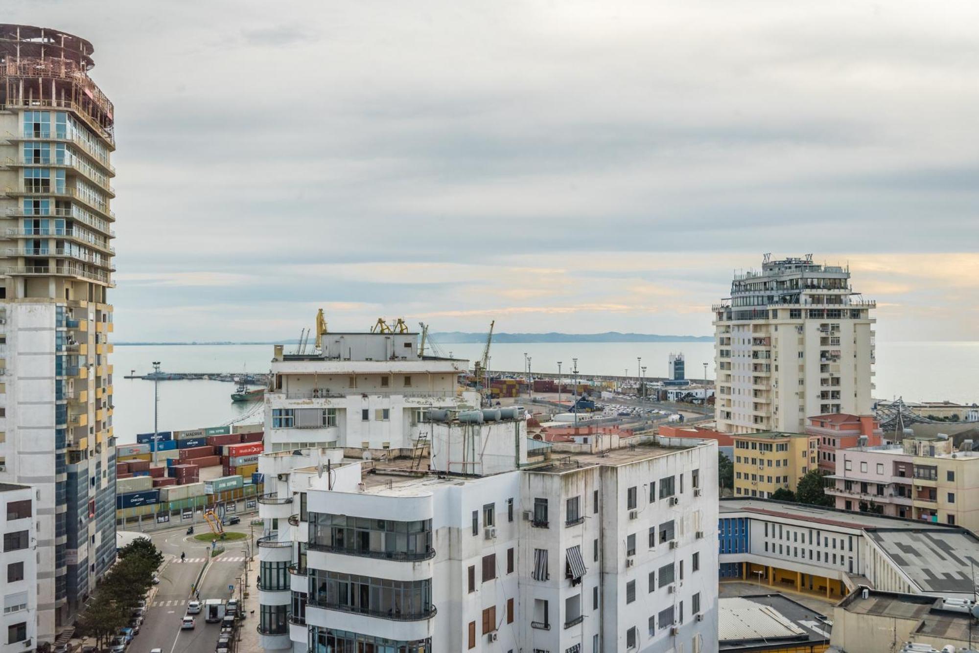 Sky Apartments دراس المظهر الخارجي الصورة